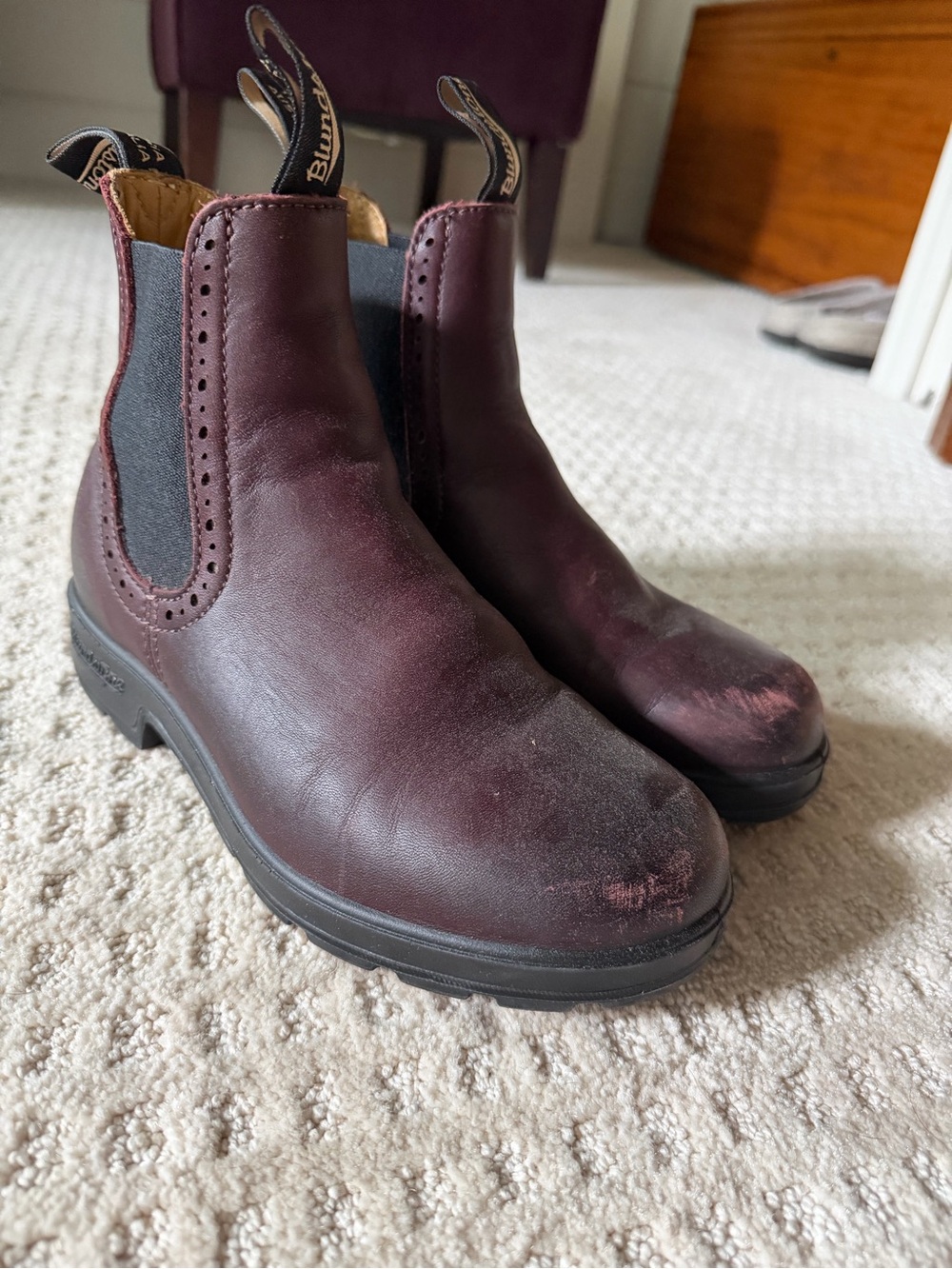 Blundstone Style Chelsea Boots in Burgundy - Picture 2 of 3